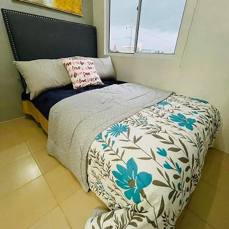 Lovely 2 Bedroom Condo Unit Iloilo City Bagian luar foto